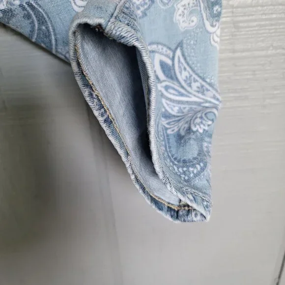 Chico's So Slimming Paisley-Print Girlfriend Slim Leg Ankle Jeans. Size … - Picture 4 of 11